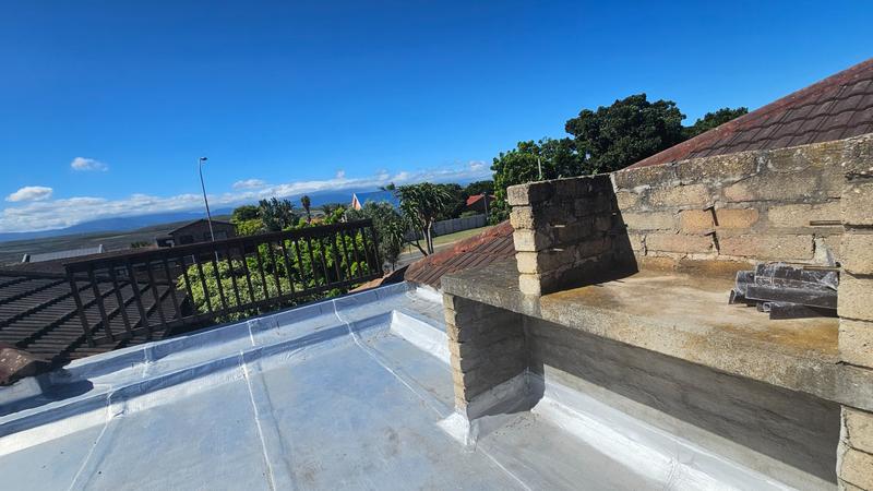 6 Bedroom Property for Sale in Fraaiuitsig Western Cape